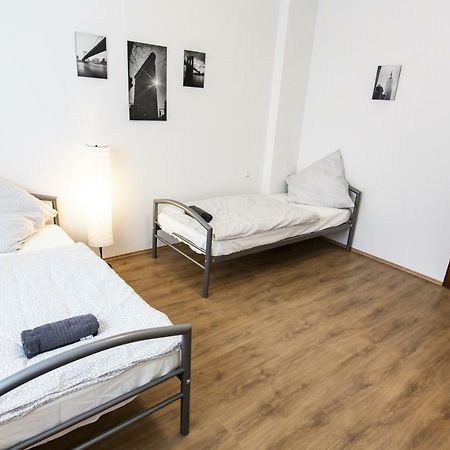 Avr Apartment Hof 1 Bremerhaven Buitenkant foto
