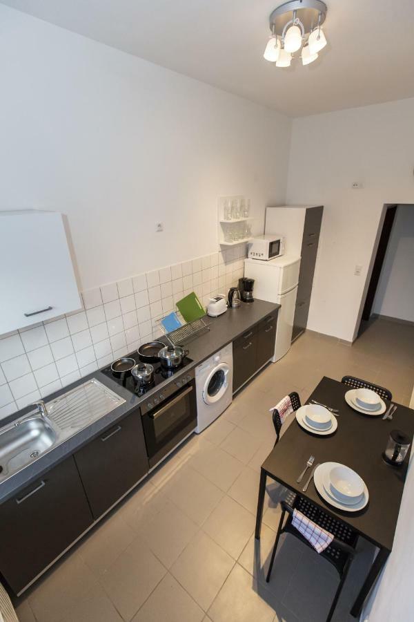 Avr Apartment Hof 1 Bremerhaven Buitenkant foto